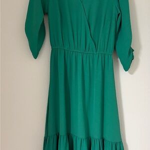 Elegant Green Midi Dress